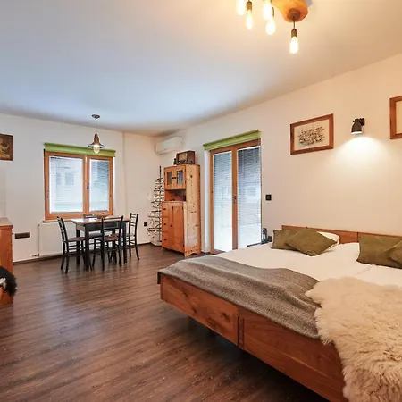 Guest house S